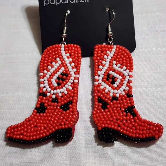 Paparazzi Red and White Beaded Boot Earrings - Picture 1 of 1